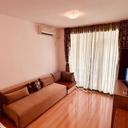 Sunny Day 6 11 Sunny Beach