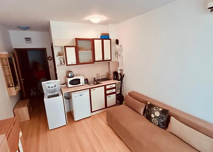 Sunny Day 6 11 * Sunny Beach